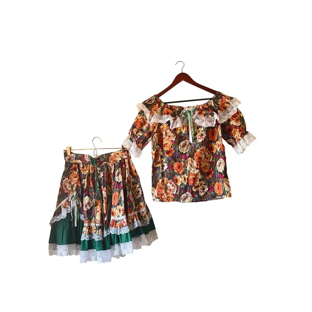 Vintage Floral Cottagecore Two Piece Set Lace Trim Skirt and Top size large